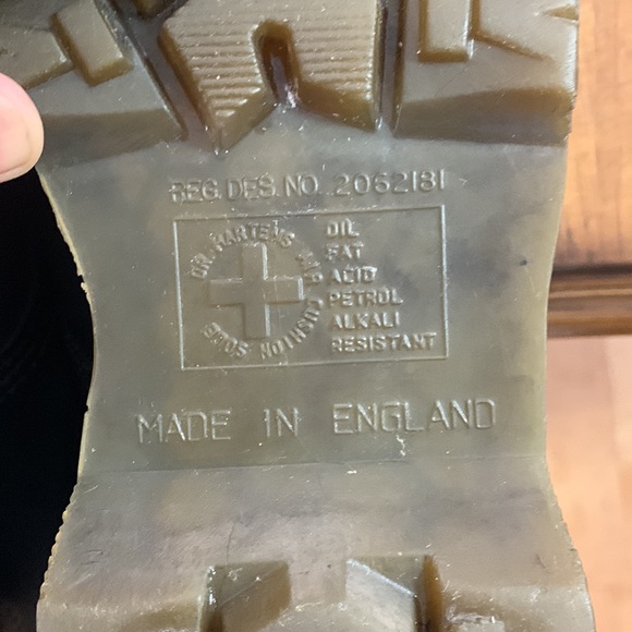 *SOLD* Vintage Rare Made in England Dr Martens Platform Boots Size 9M Size 10W - Picture 8 of 8